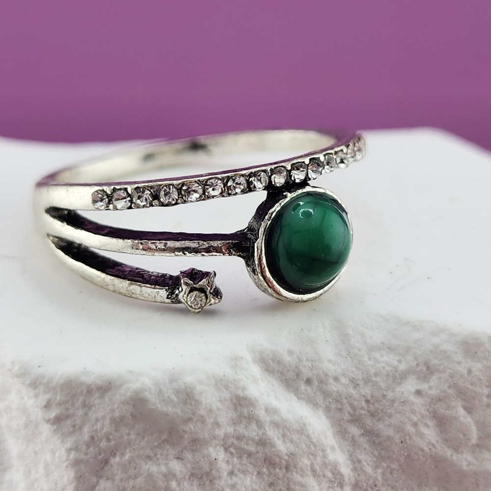 Green Cabochon Rhinestone Silver Tone Openwork Cocktail Ring Statement Jewelry